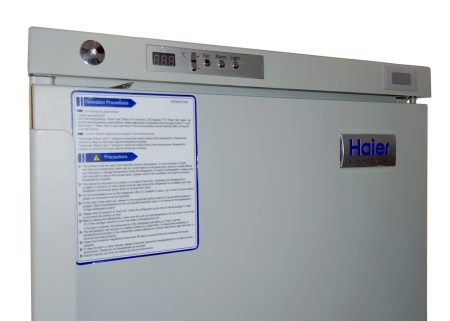 Холодильники фармацевтические встраиваемые Haier HYC–68 (дверца без окна) и HYC–68A (дверца со стекл. окном